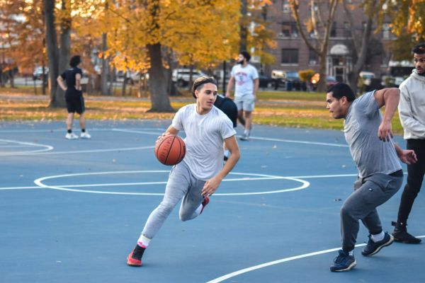 Mastering Elite Dribbling Skills for UK Basketball: Advanced Ball Control Techniques for High-Pressure Situations